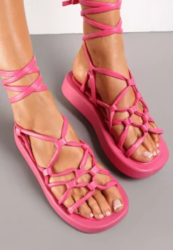 Fuksjowe Sandały na Płaskiej Podeszwie Wiązane na Łydce Evika