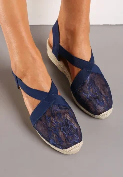 Granatowe Sandały na Plecionym Koturnie z Koronką na Cholewce Leirphio