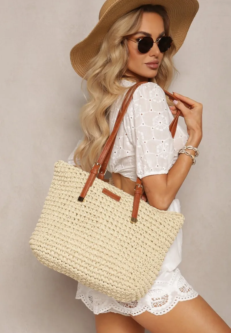 Jasnobeżowa Duża Pleciona Torebka Wykończona Rączkami z Imitacji Skóry Carpinea