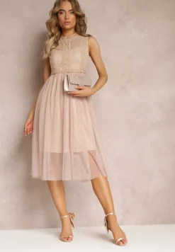 Jasnobeżowa Koktajlowa Sukienka Midi z Koronkową Górą i Tiulowym Dołem Nebulia