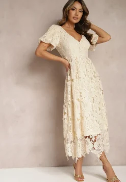 Jasnobeżowa Koronkowa Sukienka Koktajlowa z Głębokim Trójkątnym Dekoltem Wrenna