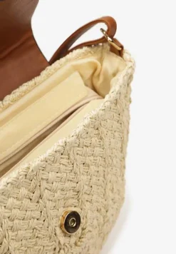 Jasnobeżowa Mała Torebka Boho na Ramię z Połączenia Plecionki i Ekoskóry Virtha