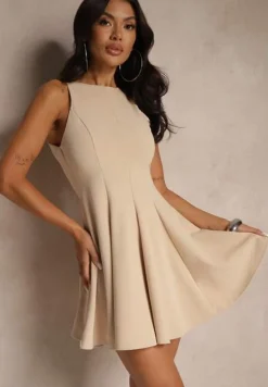 Jasnobeżowa Sukienka z Wiskozą o Rozkloszowanym Kroju Miliviela