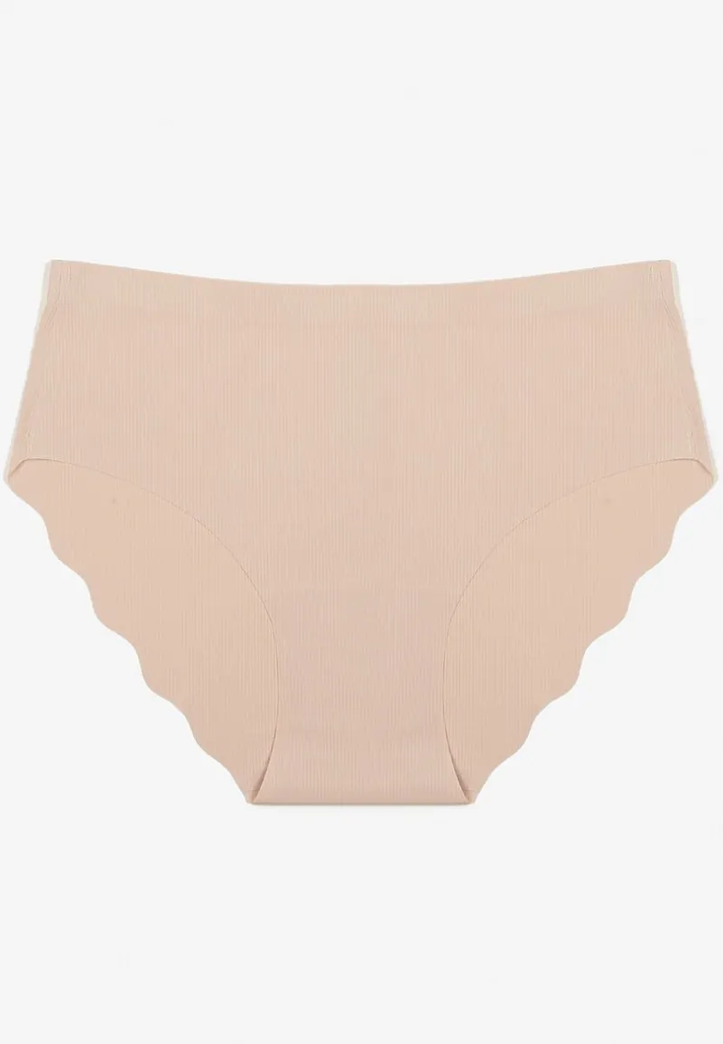 Jasnobeżowe Majtki Typu Figi Ozdobione Falbanką Lilivies