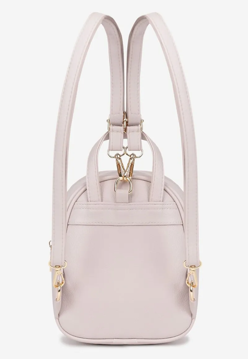 Jasnobeżowy Plecak z Regulowanymi Odpinanymi Paskami i Ozdobną Kieszonką na Magnes Nelvera