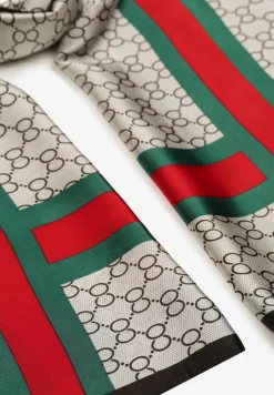 Jasnobeżowy Szalik w Paski z Geometrycznym Wzorem Everinae