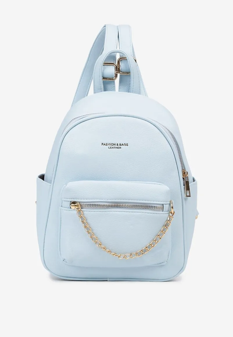 Jasnoniebieski Plecak na Szelkach z Regulacjach Ozdobione Łańcuszkiem i Napisami Hettana