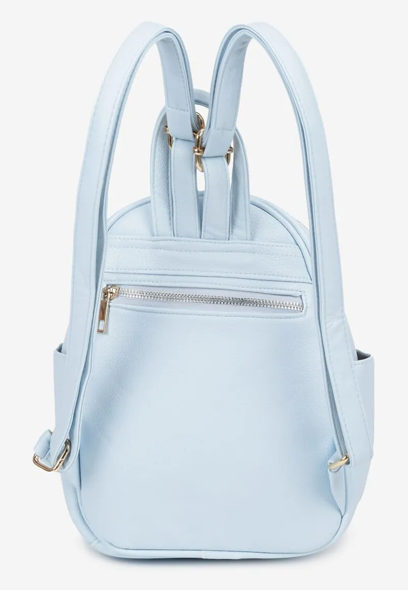 Jasnoniebieski Plecak na Szelkach z Regulacjach Ozdobione Łańcuszkiem i Napisami Hettana