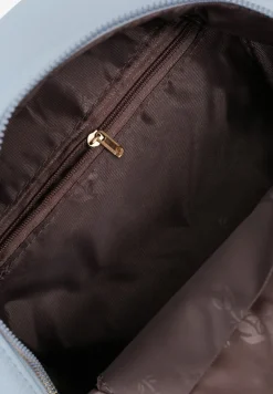 Jasnoniebieski Plecak na Szelkach z Regulacjach Ozdobione Łańcuszkiem i Napisami Hettana