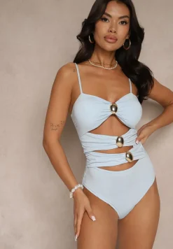 Jasnoniebieski Strój Kąpielowy z Wycięciami i Metalicznymi Zdobieniami Ovinellea