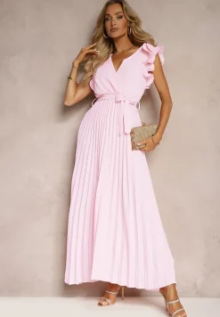 Jasnoróżowa Kopertowa Sukienka z Gumką w Pasie i Materiałowym Paskiem Ozdobiona Falbankami Tiamatalia