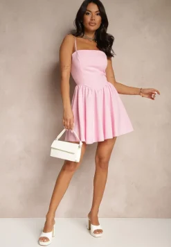 Jasnoróżowa Rozkloszowana Sukienka z Gorsetową Górą na Ramiączkach Leannith