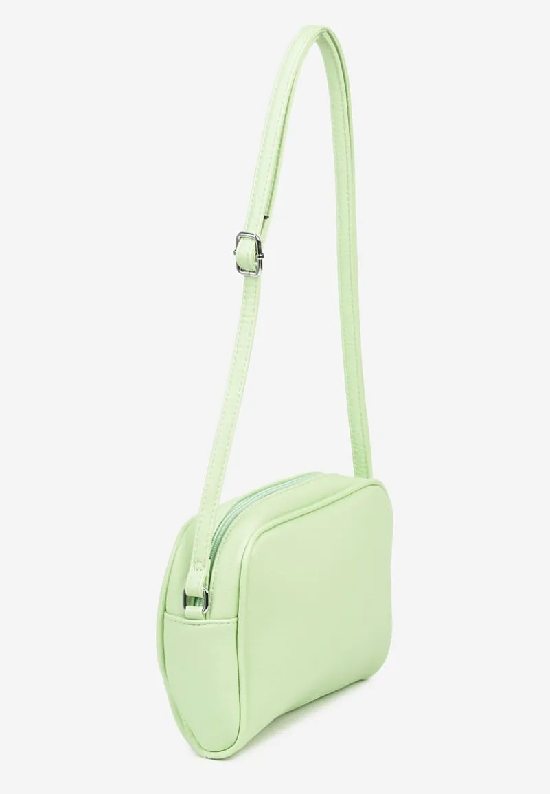 Jasnozielona Torebka Listonoszka z Metalicznym Napisem Nilofae