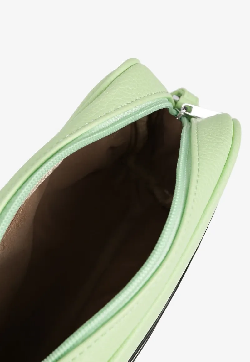 Jasnozielona Torebka Listonoszka z Metalicznym Napisem Nilofae