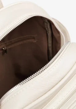 Kremowy Pikowany Plecak z Metaliczną Aplikacją Paselitia