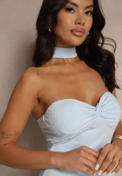 Niebieska Sukienka z Wiskozą z Ozdobnym Marszczeniem przy Dekolcie i Rozcięciem Lunitiela