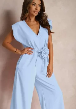 Niebieski Kombinezon Wykończony Prostymi Szerokimi Nogawkami z Wiskozą i Kwiatem 3D Dimentia