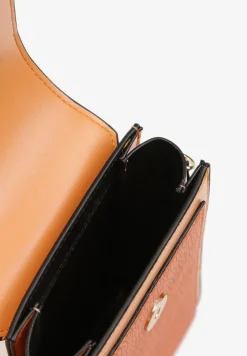 Pomarańczowa Torebka-Portfel z Odpinanym Paskiem i Kieszonkami Isamille