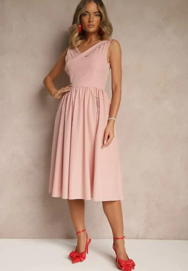 Różowa Basicowa Sukienka Vices o Rozkloszowanym Kroju Tolaneia