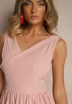 Różowa Basicowa Sukienka Vices o Rozkloszowanym Kroju Tolaneia