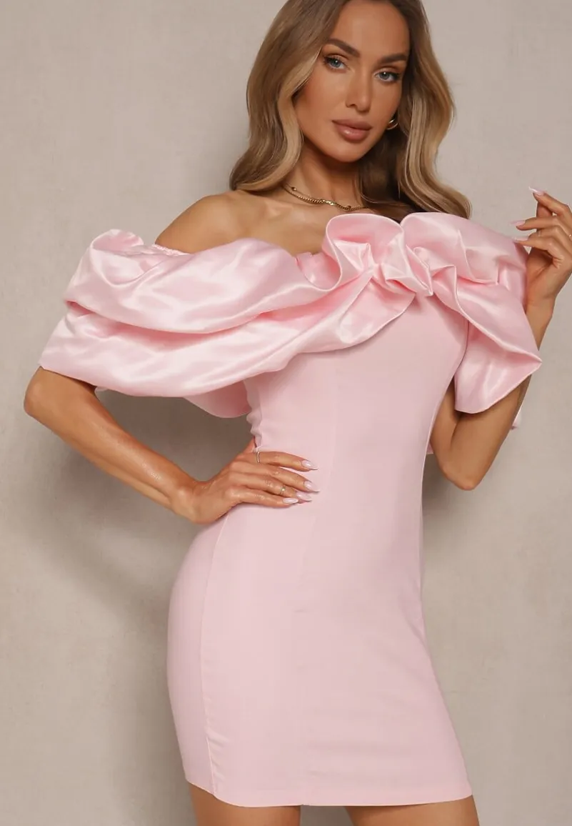 Różowa Mini Sukienka o Dopasowanym Fasonie z Hiszpańskim Dekoltem Callacia