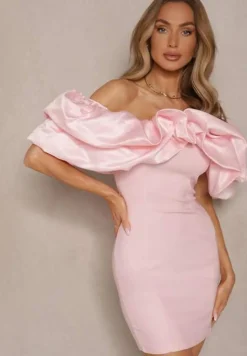 Różowa Mini Sukienka o Dopasowanym Fasonie z Hiszpańskim Dekoltem Callacia