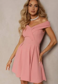 Różowa Rozkloszowana Sukienka z Dekoltem w Łódkę Cerania