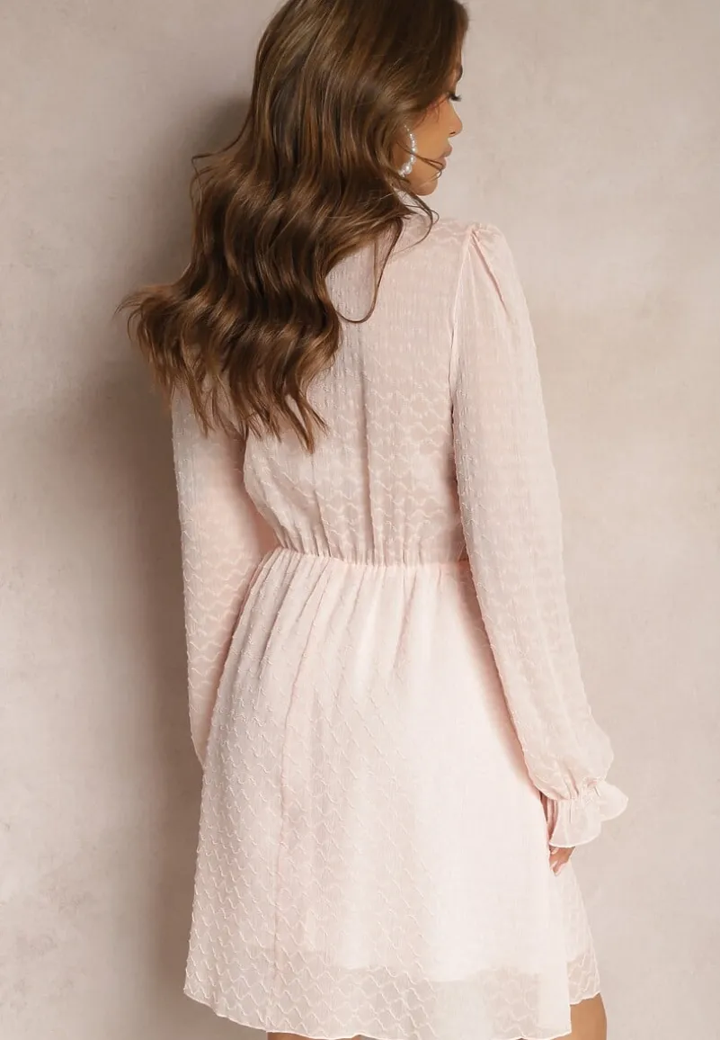 Różowa Rozkloszowana Sukienka Pokryta Transparentną Tkaniną z Wycięciami po Bokach Cedriona