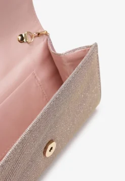 Różowa Torebka Kopertowa Ozdobiona Brokatem i Asymetryczną Klapką Trippiera