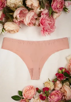 Różowe Elastyczne Majtki o Fasonie Stringów Casandia