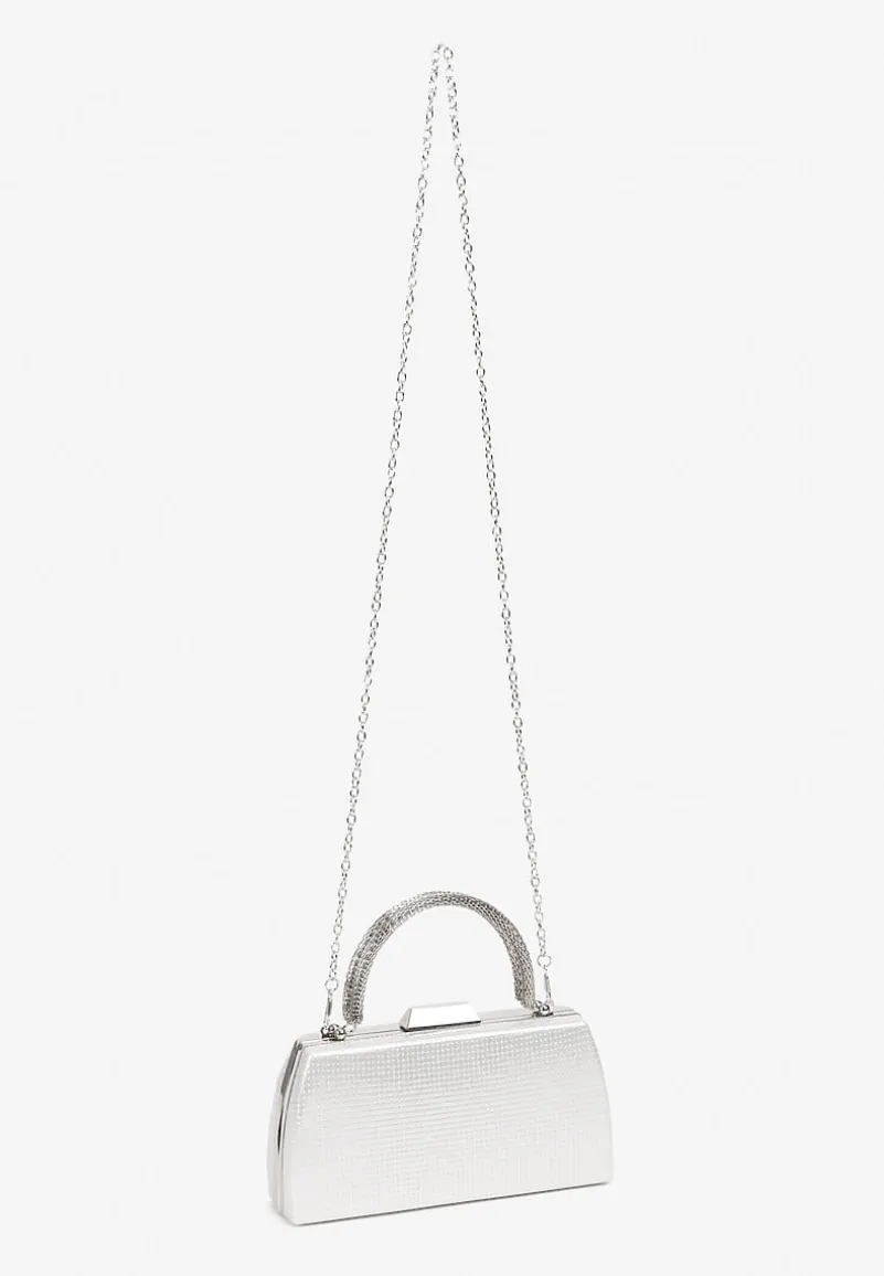 Srebrna Kopertówka Torebka na Ramię z Łańcuszkiem i Metaliczną Rączką Ulaggia