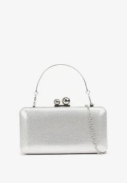 Srebrna Torebka Koktajlowa z Błyszczącego Materiału na Odpinanym Łańcuszku Solila