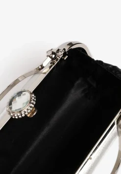 Srebrna Torebka Koktajlowa Zapinana na Zatrzask z Łańcuszkiem i Rączką Ozdobiona Cyrkoniami Carsea