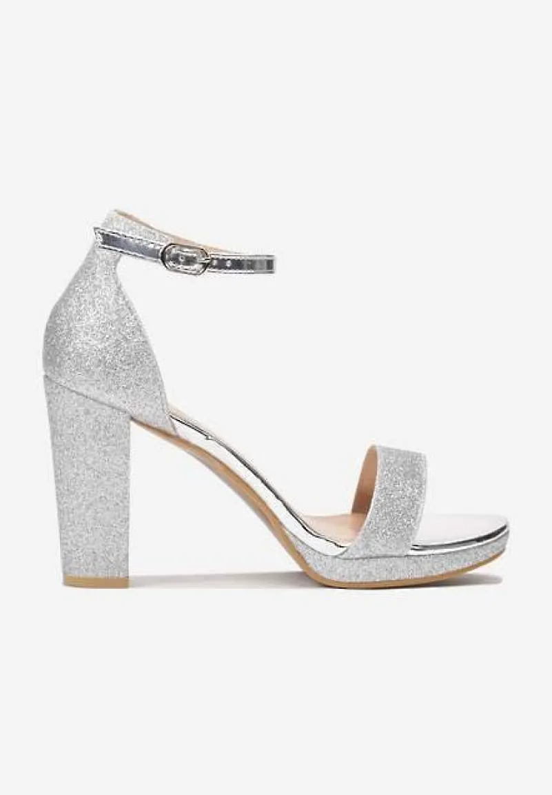 Srebrne Sandały na Słupku Zdobione Brokatem Aldohr