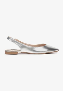 Srebrne Sandały z Odkrytą Piętą i Noskiem Typu Migdałek Nemegoria