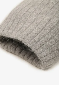 Szara Czapka z Wiskozy w Stylu Beanie z Prążkowanego Materiału Enandira