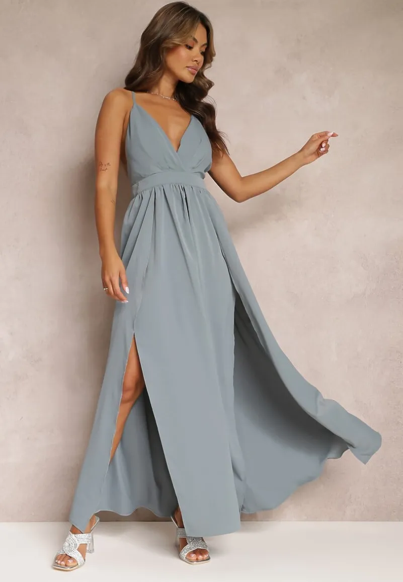 Szara Rozkloszowana Sukienka Maxi na Ramiączkach z Trójkątnym Dekoltem Claudi