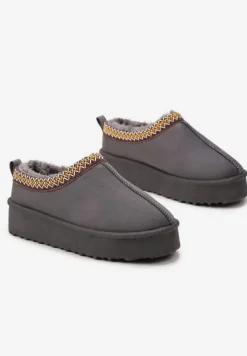 Szare Kapcie z Ekozamszu na Platformie Ozdobione Wzorzystą Tasiemką Pladina