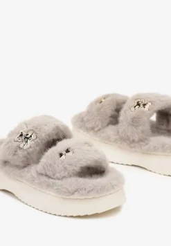 Szare Kapcie z Futerkiem na Grubej Podeszwie Ozdobione Aplikacjami 3D Riamaya