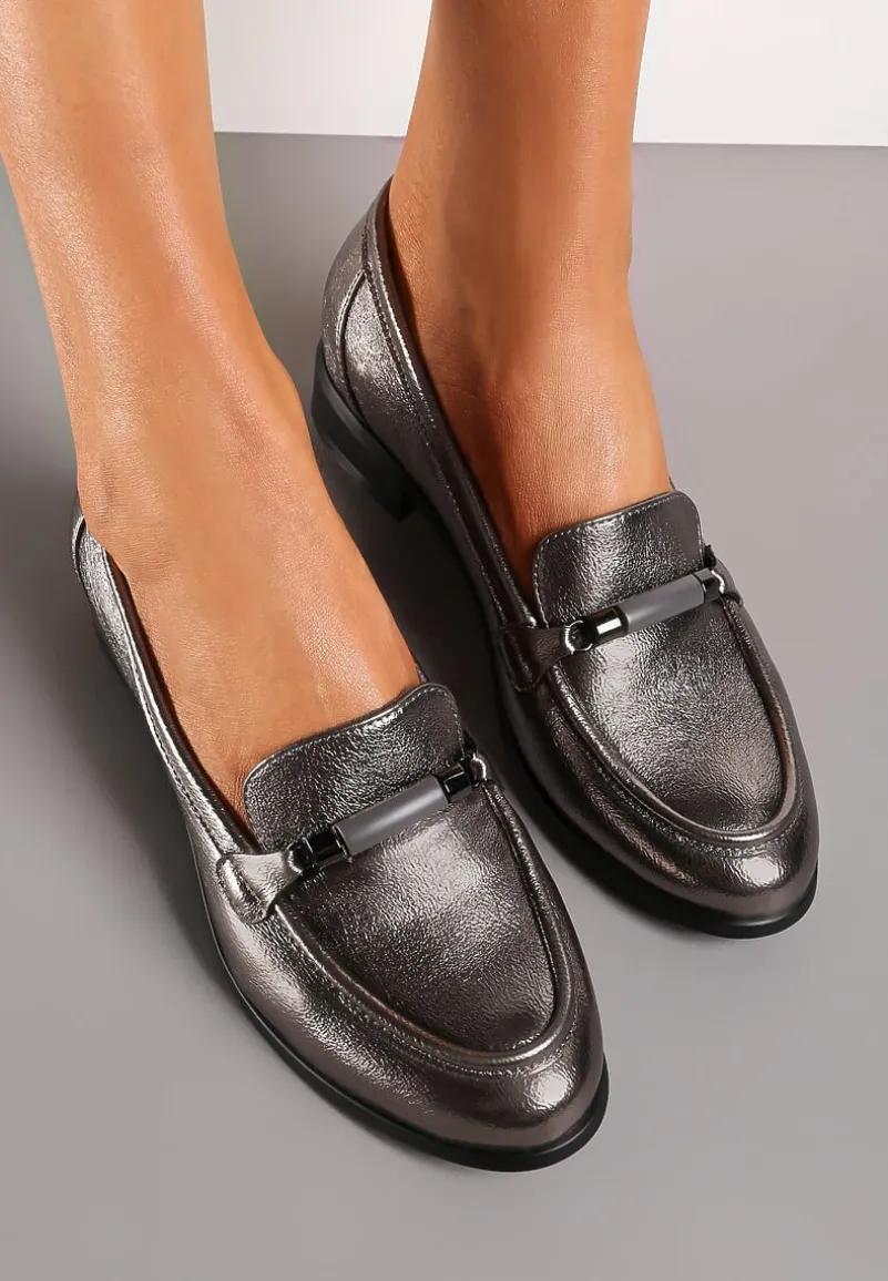 Szare Metaliczne Mokasyny Loafersy z Klamerką i Wkładką ze Skóry Naturalnej Vinterua