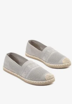 Szare Płaskie Espadryle z Ozdobną Perforacją Weorlisa