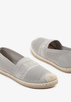 Szare Płaskie Espadryle z Ozdobną Perforacją Weorlisa