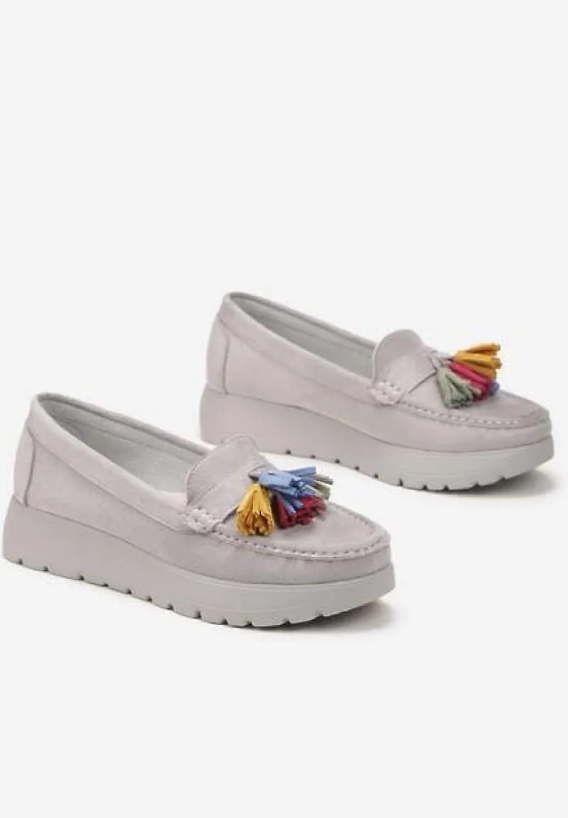 Szare Półbuty ze Skórzaną Wkładką z Frędzlami i Podeszwą z Wycięciami Cesua