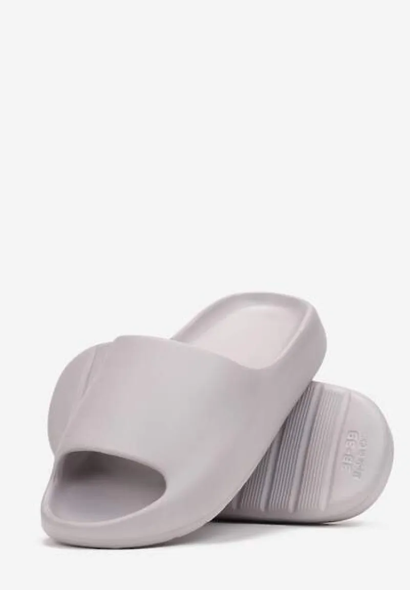 Szare Piankowe Klapki z Grubą Podeszwą i Szerokim Paskiem Zamila