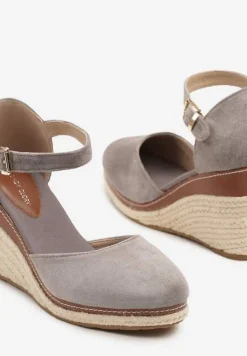 Szare Sandały na Plecionym Koturnie ze Sprzączką Catlinna
