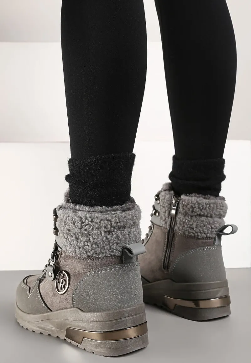 Szare Sneakersy na Koturnie za Kostkę z Metaliczną Ozdobą i Suwakiem Sinelara