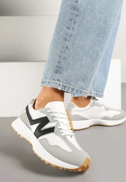 Szare Sneakersy z Przeszyciami i Ozdobnym Bieżnikiem Weonessa
