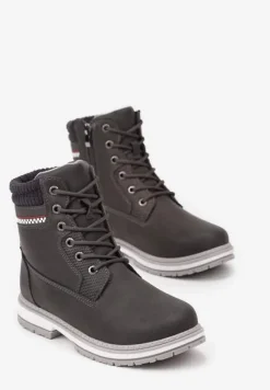 Szare Sznurowane Trapery na Płaskiej Podeszwie Ozdobione Tłoczeniem Brenneth