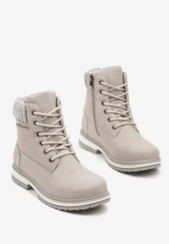 Szare Traperki Ozdobione Pluszowym Futerkiem Wokół Cholewki Mesiga