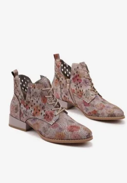 Szaro-Czerwone Botki ze Skórzaną Wkładką i Ażurowym Wzorem Nantiela